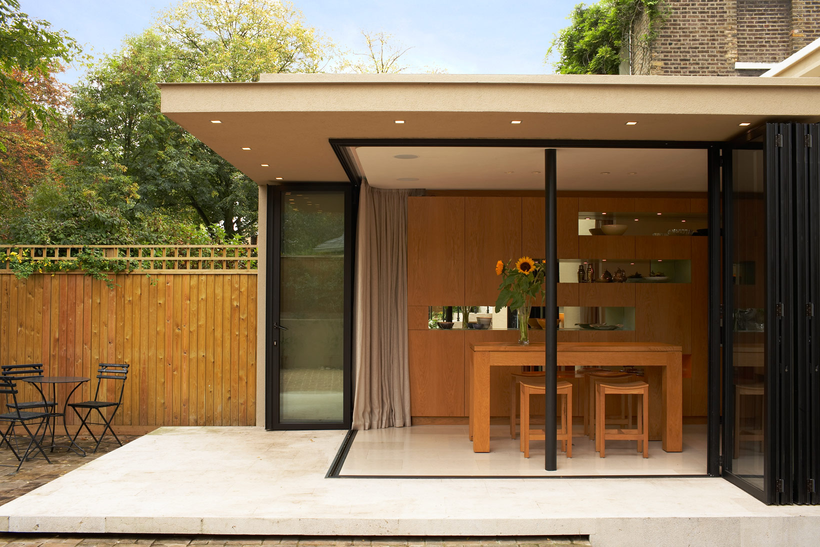 Grade 2 listed villa in Islington, exterior