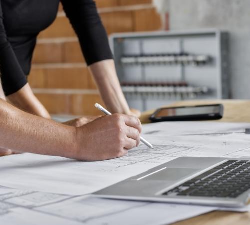 people creating business plan