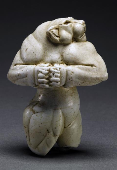 Guennol Lioness Sculpture