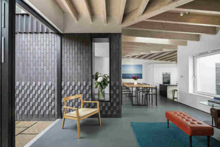 Courtyard House office space