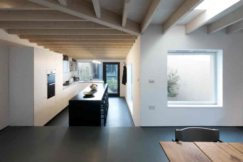 Courtyard House kitchen